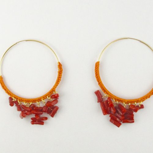 Boucles d'oreilles créoles gold-filled et corail rouge, tressage file de jade orange