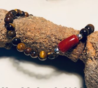 bracelet perles oeil de tigre et corail rouge sur elastique