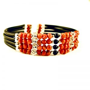 bracelet memoire 4 rangs corail rouge et onyx