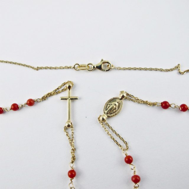 Collier rosaire en corail rouge de Bonifacio et argent plaqué or