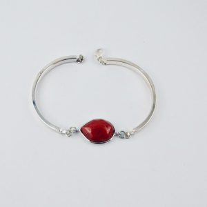  Bracelet semi-rigide en argent 925/100e et cabochon de véritable corail rouge de Méditerranée serti argent