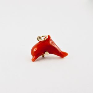 pendentif dauphin piccolo corail rouge et or