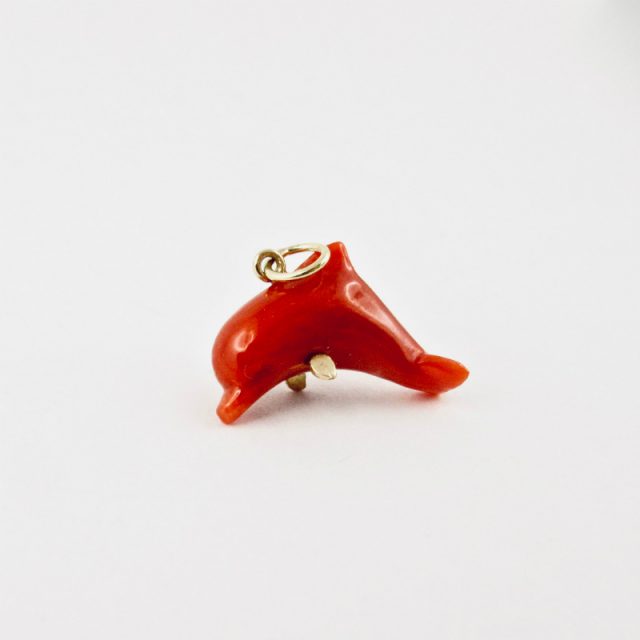 pendentif dauphin piccolo corail rouge et or