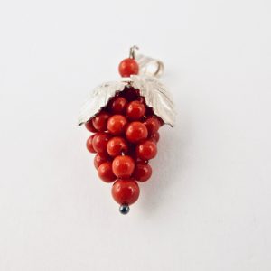 Pendentif grappe de raisin corail rouge et argent