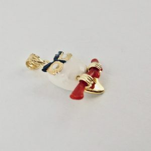 Pendentif Gufo Bianco, petite chouette enserrant une branche de véritable corail rouge de Méditerranée.