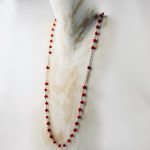 Collier perlina très fin et délicat composé de petites perles de corail rouge de Méditerranée de 3 mm et argent 925/1000