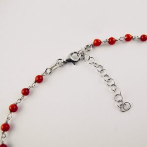 Collier perlina très fin et délicat composé de petites perles de corail rouge de Méditerranée de 3 mm et argent 925/1000