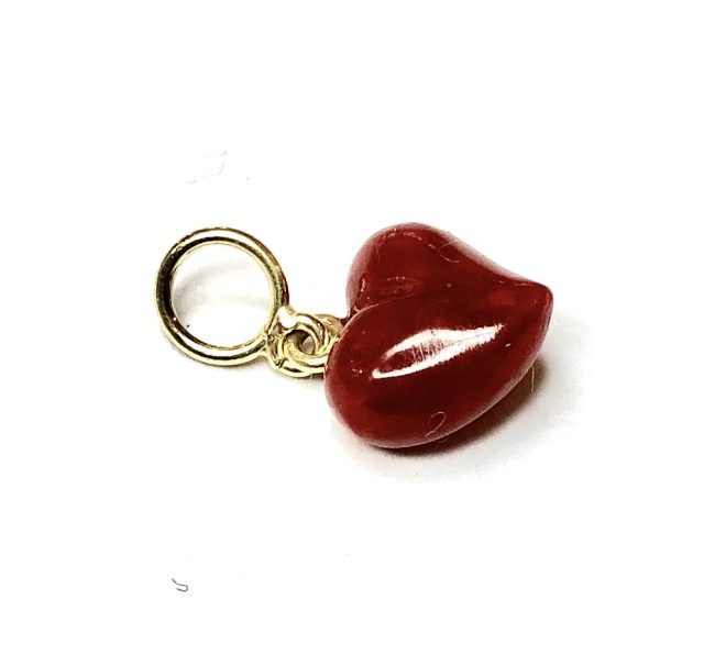 pendentif petit coeur de corail